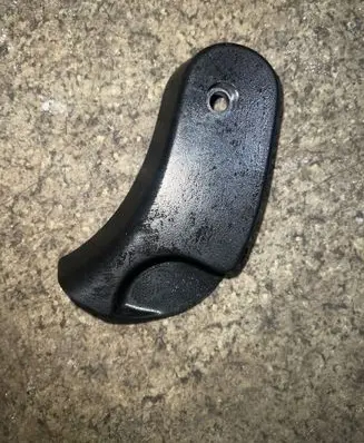 BMW 3 E46 Engine bonnet (hood) release handle 8223163