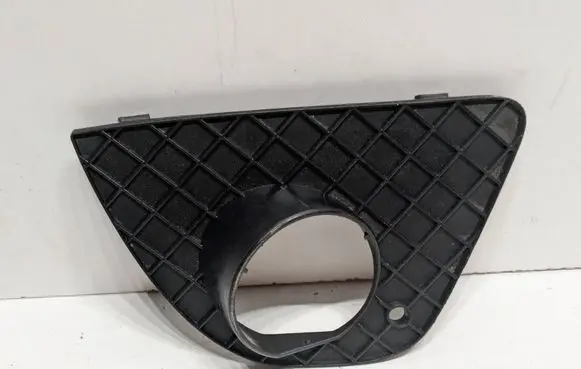 BMW 3 E46 Front fog light trim/grill 7065473 72758411