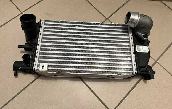KIA Sorento IV Intercooler radiator 282702M300