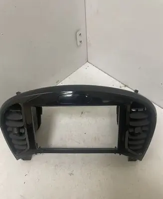 Nissan Juke I F15 Dash center air vent grill 687511KE0A