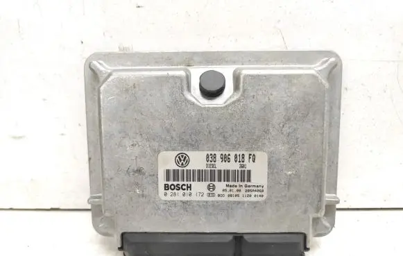 Volkswagen PASSAT B5 Engine control unit/module 038906018FQ 0281010172