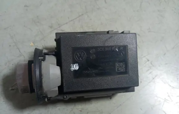 Volkswagen PASSAT B6 Ignition lock 3C0905843R 33303401 1160260198278
