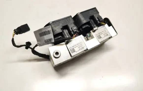 Audi e-tron Air conditioning (A/C) expansion valve 4KE971214 4M0816702A
