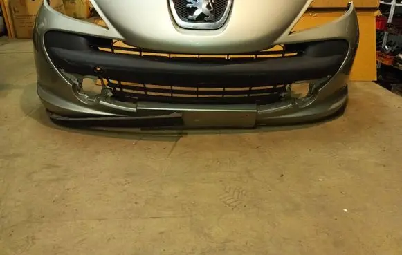 Peugeot 207 Front bumper