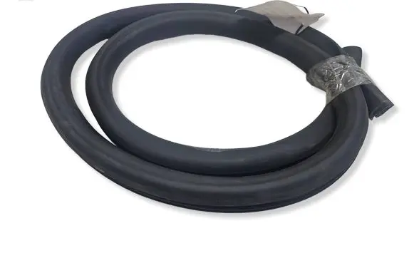 Volkswagen PASSAT CC Front door rubber seal 3C8867911
