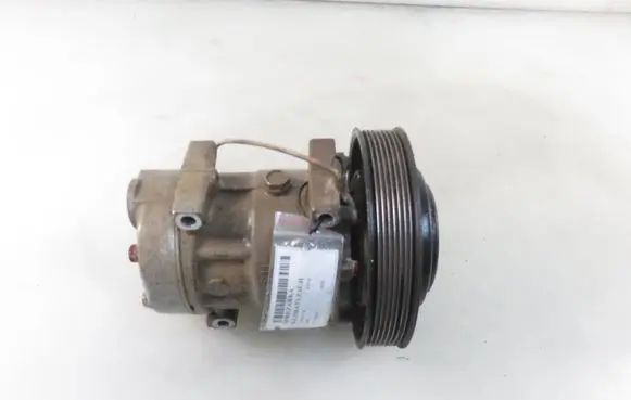 Volvo XC90 Air conditioning (A/C) compressor (pump) 