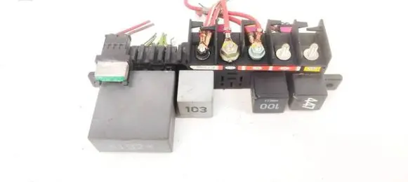 Volkswagen Golf IV Fuse box set 8l0941822