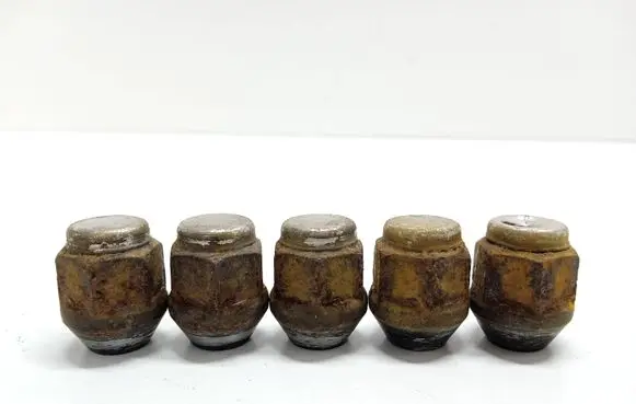 Mazda CX-7 Nuts/bolts 