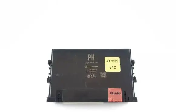 Toyota RAV 4 (XA50) Air conditioner control unit module 886A0-42010 277400-9092