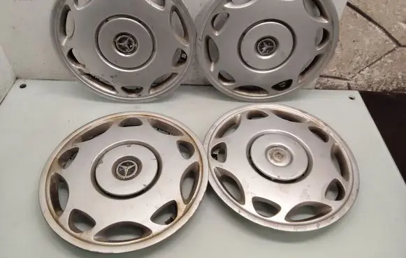 BMW 5 E34 R15 wheel hub/cap/trim 