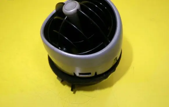 Smart ForFour I Dash center air vent grill MR951837