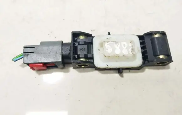 Chrysler PT Cruiser Airbag deployment crash/impact sensor 4671884ab 00174394