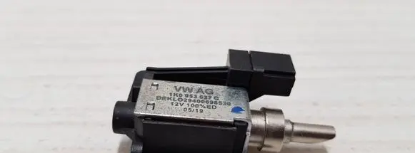 Audi A3 S3 8L Sensor 1K0953527C