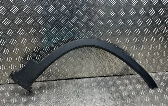 KIA Sorento Front arch trim 877142P010