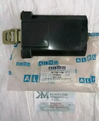 Mercedes-Benz E W210 Front door check strap stopper 2107200116