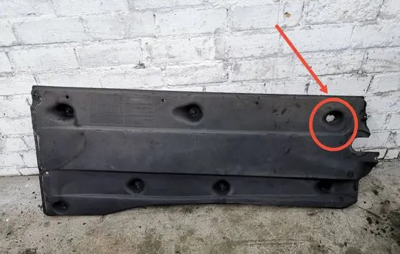 Volkswagen Touran III Side bottom protection 5QA825202A 01032017