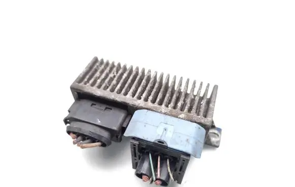 Nissan NV400 Glow plug pre-heat relay 271206395R