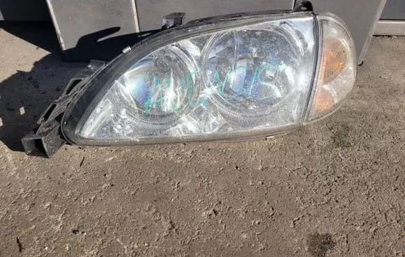 Toyota Avensis T220 Headlight/headlamp 206254E