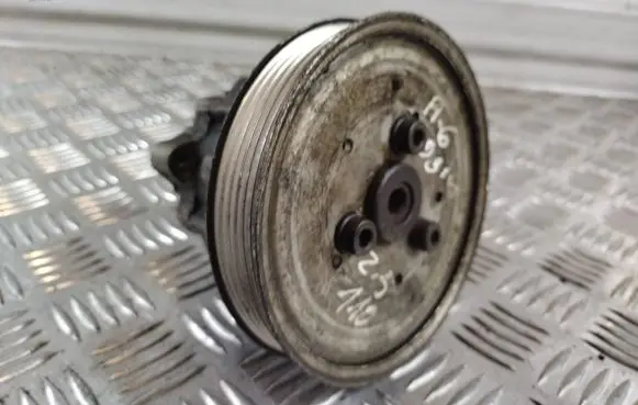 Audi A6 S6 C5 4B Power steering pump