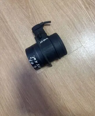 Volkswagen PASSAT B6 Mass air flow meter 0281002461 074906461 074906461B
