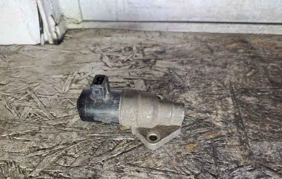 Ford Mondeo MK I Idle control valve (regulator) 938F9F715AC D5E1A