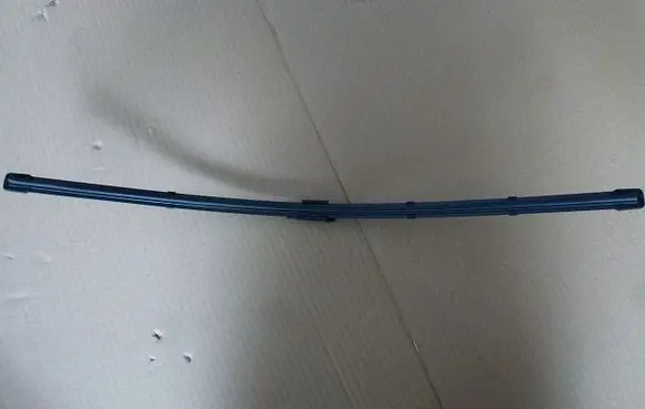 Volkswagen Jetta VII Windshield/front glass wiper blade 5C7955400A