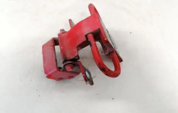 Audi A4 S4 B5 8D Rear door lower hinge 4a0833411a