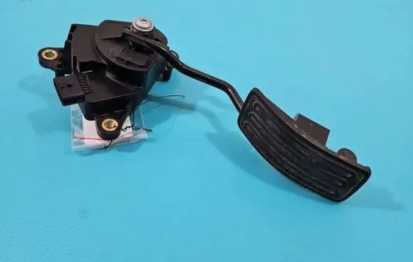 Nissan Qashqai Accelerator throttle pedal 2497C IMPRK1381049