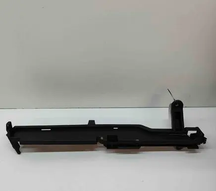 Volvo XC40 Centre console side trim rear 32353159