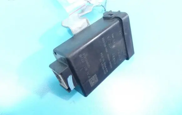 Hyundai Elantra Central body control module 95800-3X000 IMPRK1177069