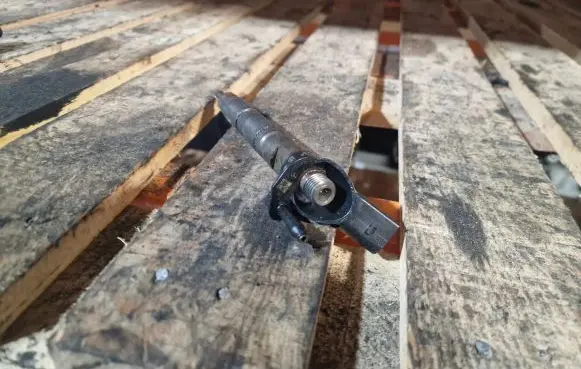 Chrysler 300 - 300C Fuel injector A6420700587
