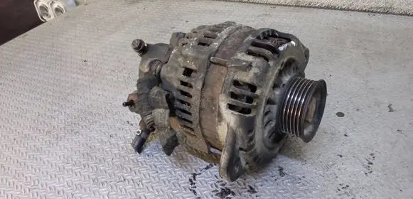 Opel Astra G Generator/alternator 