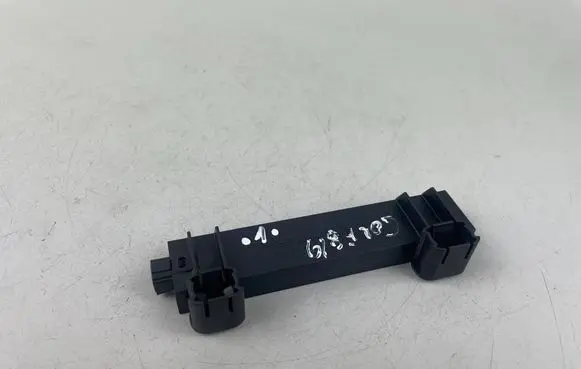 Volkswagen Golf VIII Keyless system antenna 5WA962132