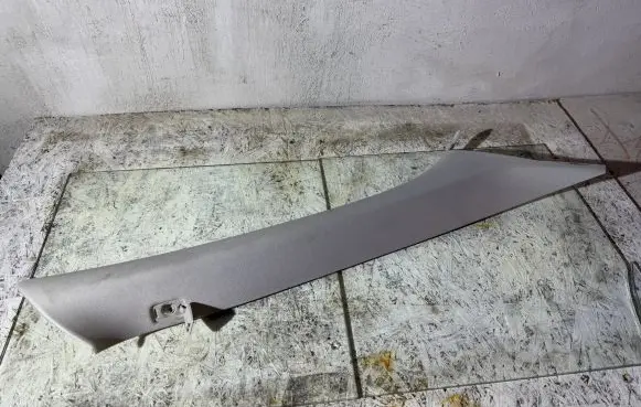 Volvo V40 (A) pillar trim 31102346