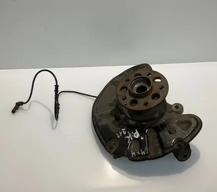 Mercedes-Benz E W212 Front wheel hub 