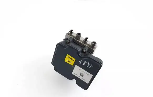 Tesla Model S ABS Pump 103779700B 1037797-00-B 864011423005963