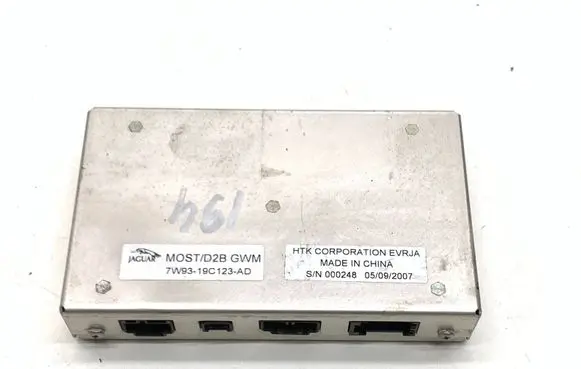 Jaguar XJ X350 Gateway control module 7W9319C123AD