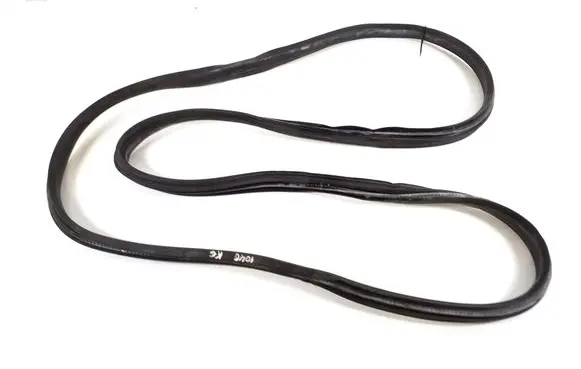 Mercedes-Benz ML W163 Rear door rubber seal (on body) A1636901398