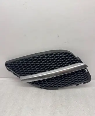 Nissan Almera N16 Front bumper lower grill 62320BN700 RH62320B
