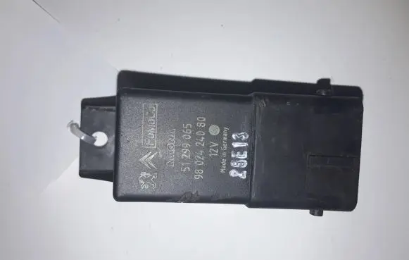 Citroen C4 II Glow plug pre-heat relay 9802424080