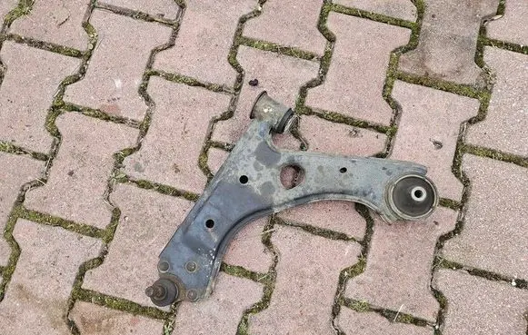 Opel Adam Front lower control arm/wishbone 