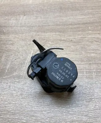 BMW X5 E53 Air flap motor/actuator 6935442 ECB514