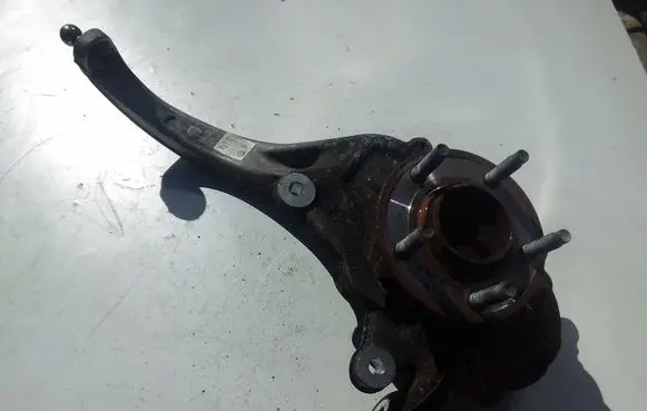 Jaguar XJ X351 Front wheel hub AW933K185CA