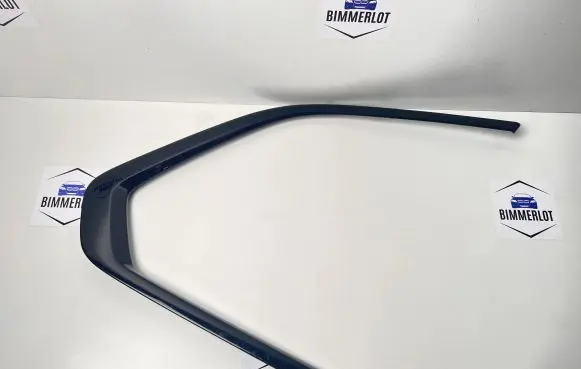 BMW X5 G05 Rear side glass trim 7444088