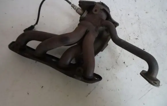 Toyota Prius (XW20) Exhaust manifold