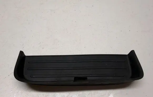 Ford Mustang VI Central console drawer/shelf pad FR3B63045M97A T20029