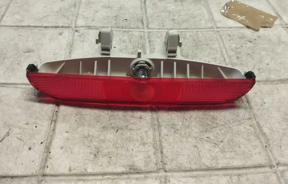 Mazda 3 I Third/center stoplight P3591