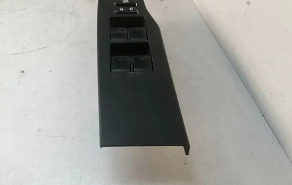 Toyota Auris E180 Electric window control switch 7423202E20 7423202E30