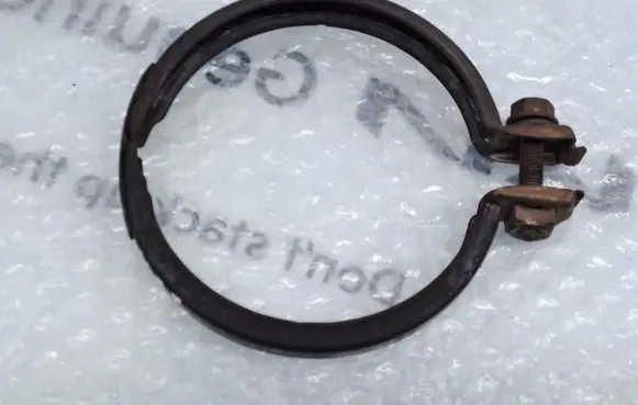 BMW 2 F46 Muffler pipe connector clamp 7606136