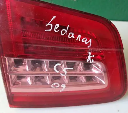 Citroen C5 Tailgate rear/tail lights